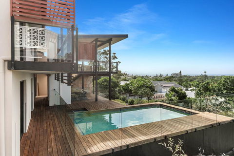 A PERFECT STAY - The Lookout - Accommodation Burleigh 2