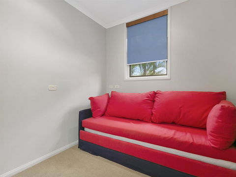 A Superb Location For Enjoying The Best Of Noosa - Unit 2/69 Noosa Parade - Accommodation Burleigh 2