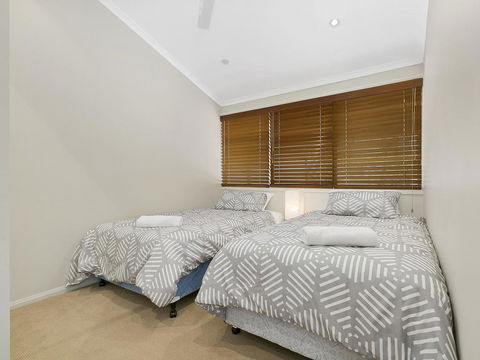 A Superb Location For Enjoying The Best Of Noosa - Unit 2/69 Noosa Parade - Accommodation Burleigh 1