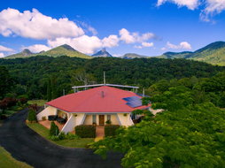 Book Uki Accommodation Accommodation Burleigh Accommodation Burleigh