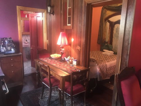Aarav Cottage - Accommodation Burleigh 1