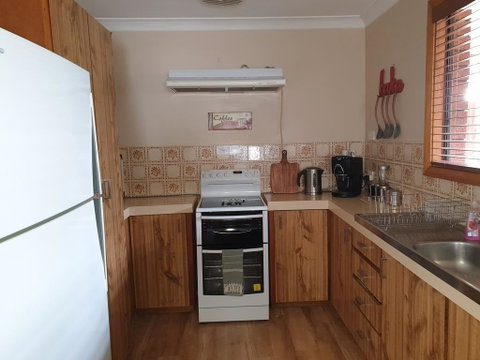 Abbey Beach Shack - Accommodation Burleigh 2