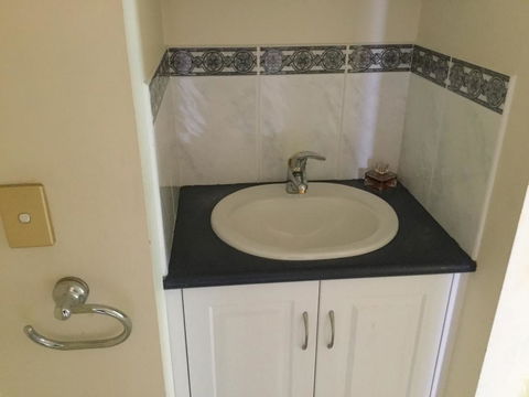 ABC Homes - Accommodation Burleigh 2