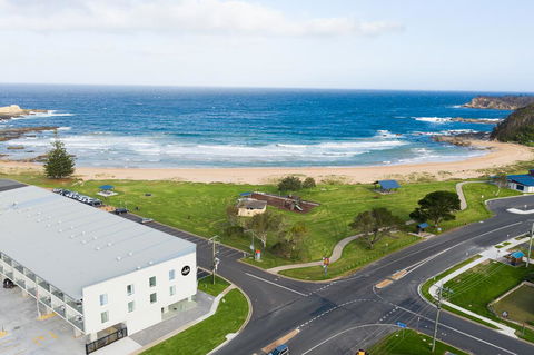Abode Malua Bay - Accommodation Burleigh 0