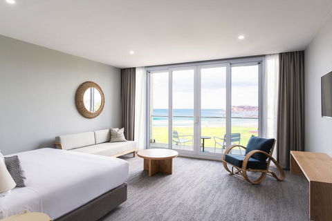 Abode Malua Bay - Accommodation Burleigh 1