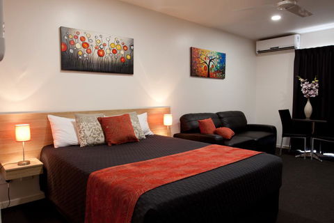 Abode37 Motel Emerald - Accommodation Burleigh 2