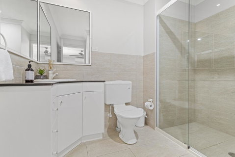 Above And Beyond - Beautiful Home With Pool - Accommodation Burleigh 3