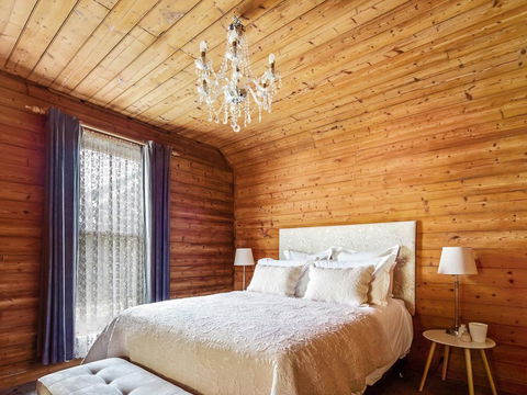 Abrahams On Bank - Accommodation Burleigh 3
