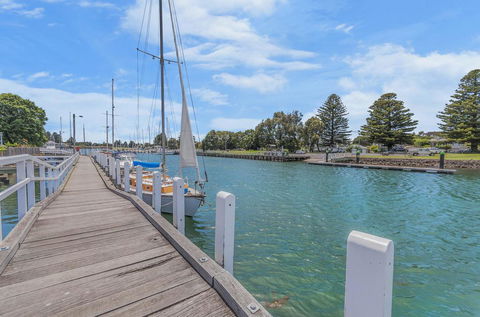 Absolute - Accommodation Burleigh 2