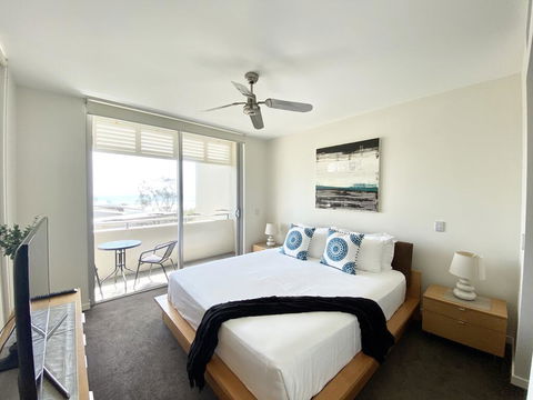 Absolute Beachfront - Cabarita Beach - Ocean Views - 3 Bed Apartment - Accommodation Burleigh 3