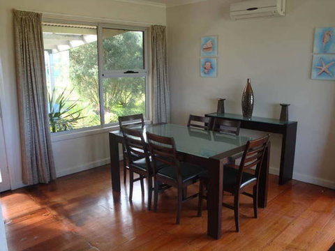 Absolute Waterfront - Accommodation Burleigh 2