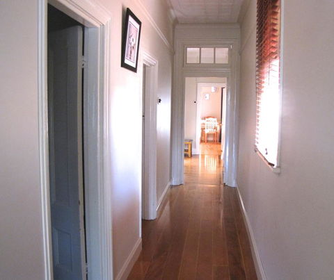 Acacia Cottage On Peel, Bathurst - Accommodation Burleigh 3