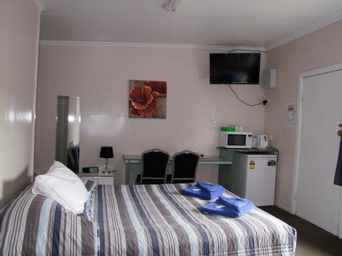 Acacia Motel - Accommodation Burleigh 1