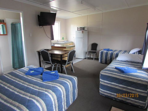 Acacia Motel - Accommodation Burleigh 3