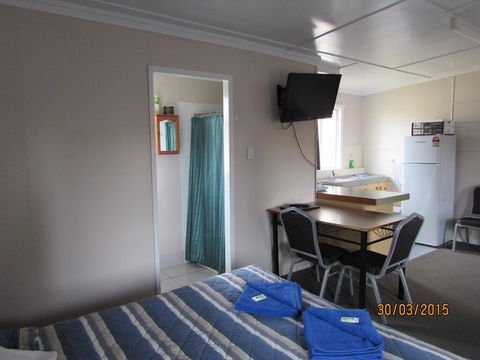 Acacia Motel - Accommodation Burleigh 2