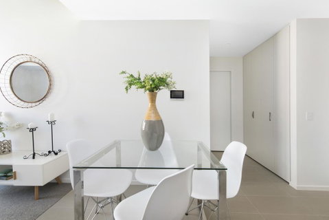 Accommodate Canberra - Azure - Accommodation Burleigh 2