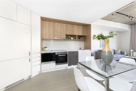 Accommodate Canberra - Azure - Accommodation Burleigh 3