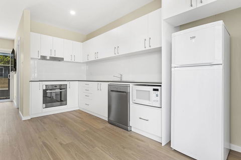 Achilles Street, 1/6 - Accommodation Burleigh 3