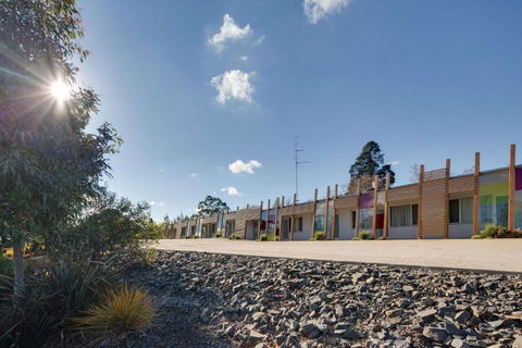 Drouin Motel - Accommodation Burleigh 0