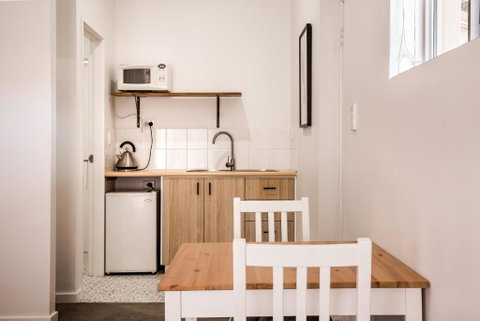 EM Apartments - Accommodation Burleigh 4