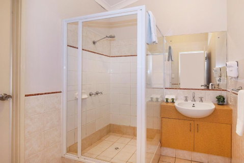 EM Apartments - Accommodation Burleigh 1