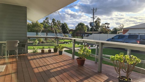 ENGEDI - Accommodation Burleigh 0