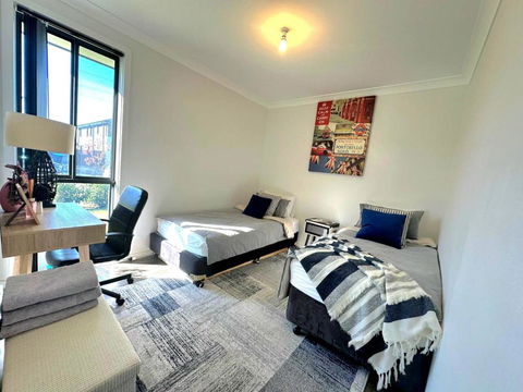 Entire 2br, Hideaway - Accommodation Burleigh 2