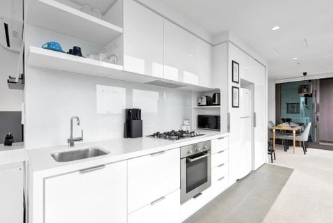 EPORO Tower Modern Apartments Melbourne Central CBD - Accommodation Burleigh 3