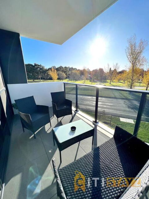 Fab In Phillip - 2bd 2bth Apt - Close To CBR Hospital - Accommodation Burleigh 3