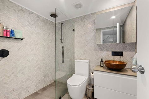 Fab Penthouse Near Bondi / Bronte, Shops & Bars - Accommodation Burleigh 3