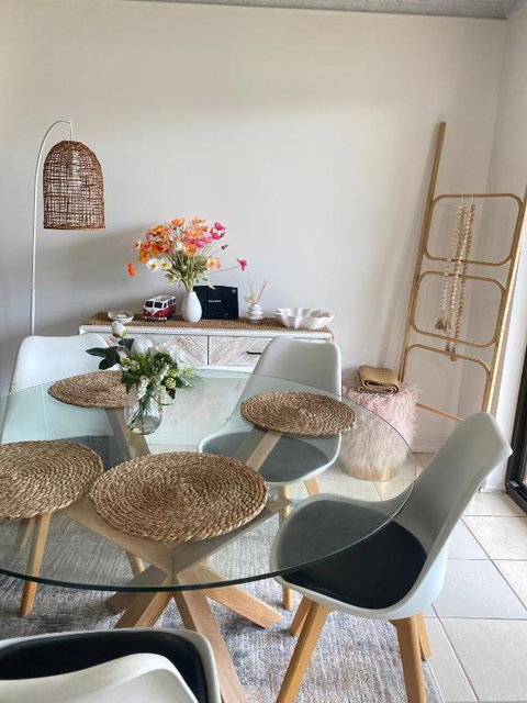 Fabulous Canal-front Unit In Mooloolaba - Accommodation Burleigh 4