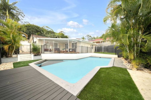 Family Escape Serene Oasis With Pool And AC - Accommodation Burleigh 0