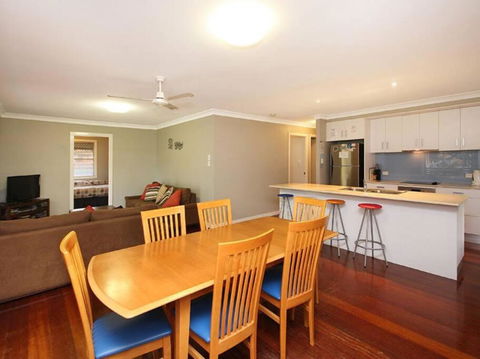 FINLIA AT FLINDERS - Accommodation Burleigh 4