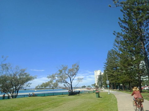 Family Friendly - Get Togethers - Accommodation Burleigh 3