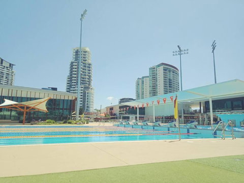 Family Friendly - Get Togethers - Accommodation Burleigh 2