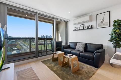 FLEMINGTON - Melbourne City Views - Accommodation Burleigh 1