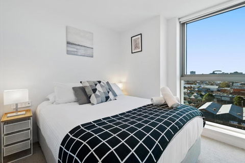 FLEMINGTON - Melbourne City Views - Accommodation Burleigh 2