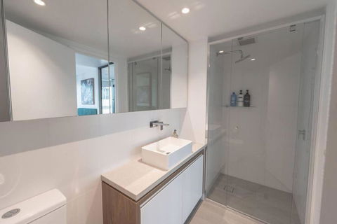 FV Peppers 2BR 2BA W Parking, Shared Spa, Gym, Pool - Accommodation Burleigh 3