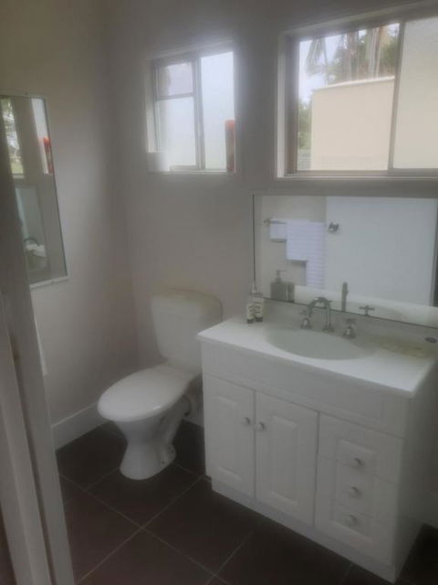 FRANGIPANI HOUSE - Accommodation Burleigh 3