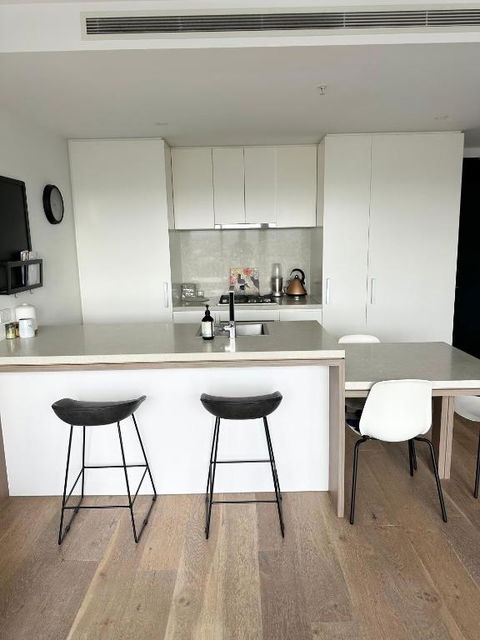 FV Peppers 1 Bedroom Apartment - Accommodation Burleigh 1