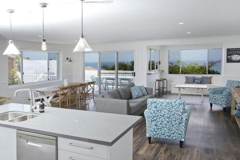 FYNE SHORES - Accommodation Burleigh 0