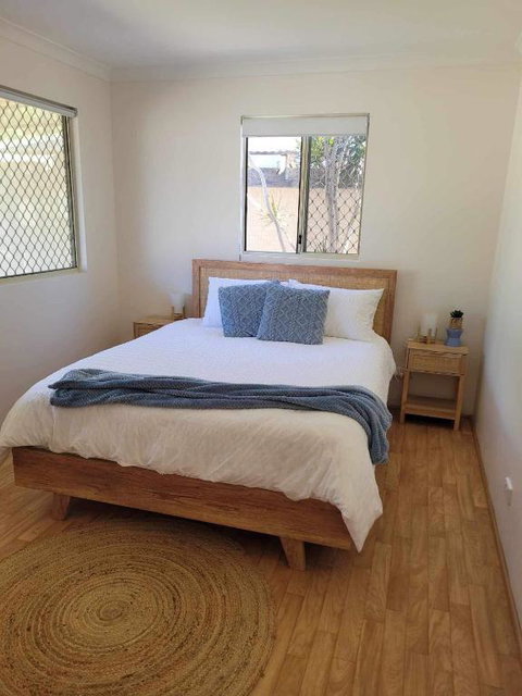 G&R Beach Cottage - Accommodation Burleigh 1