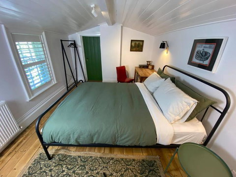 Gable House - Accommodation Burleigh 2