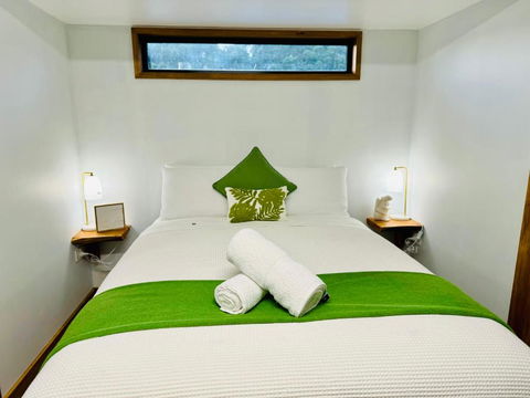 GORGE Chocolates Tiny House - Accommodation Burleigh 4