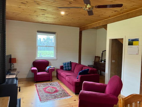 Grannies Lane Cottage - Accommodation Burleigh 3