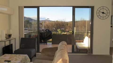 GREENWAY WATERS 2 Bed Apartment - Accommodation Burleigh 3