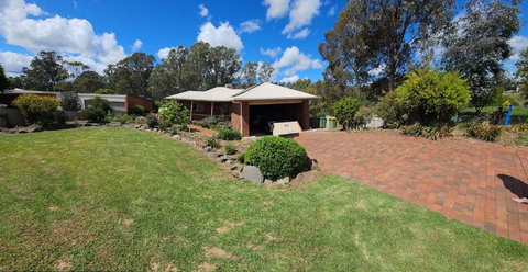 Gungurru - Accommodation Burleigh 0