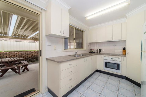 H1211 Mission Terrace Lakewood Heights Estate - Accommodation Burleigh 4