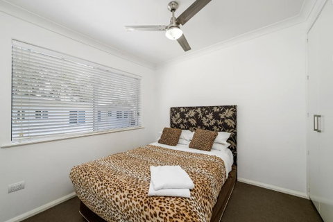 H2O Holiday Apartments Unit 5 - Accommodation Burleigh 4