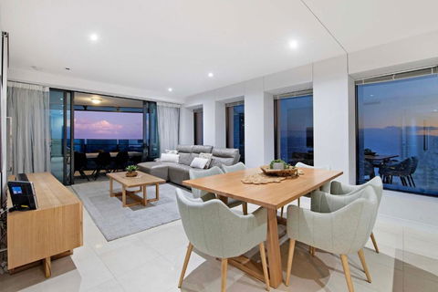 GUARANTEED OCEAN VIEW - Level 16 And Up - Soul Surfers Paradise - Self Contained &Privately Managed - Accommodation Burleigh 4